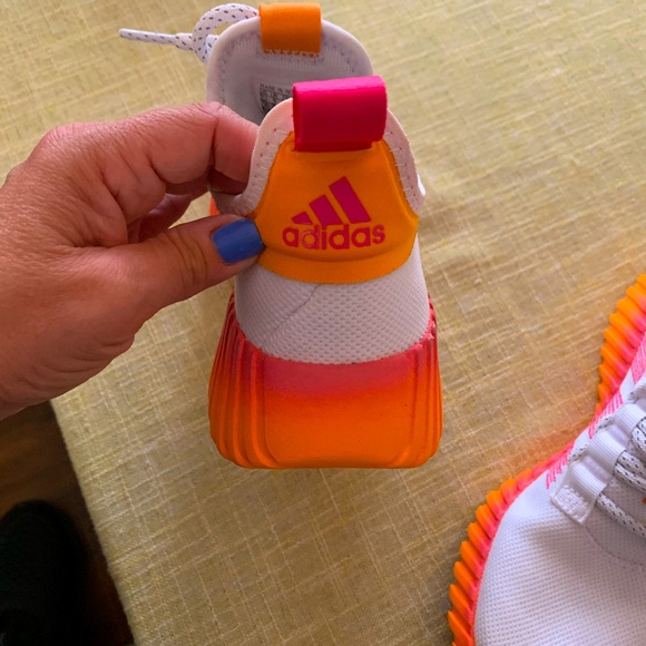 Women’s adidas running sneakers size 6.5 - Picture 4 of 6